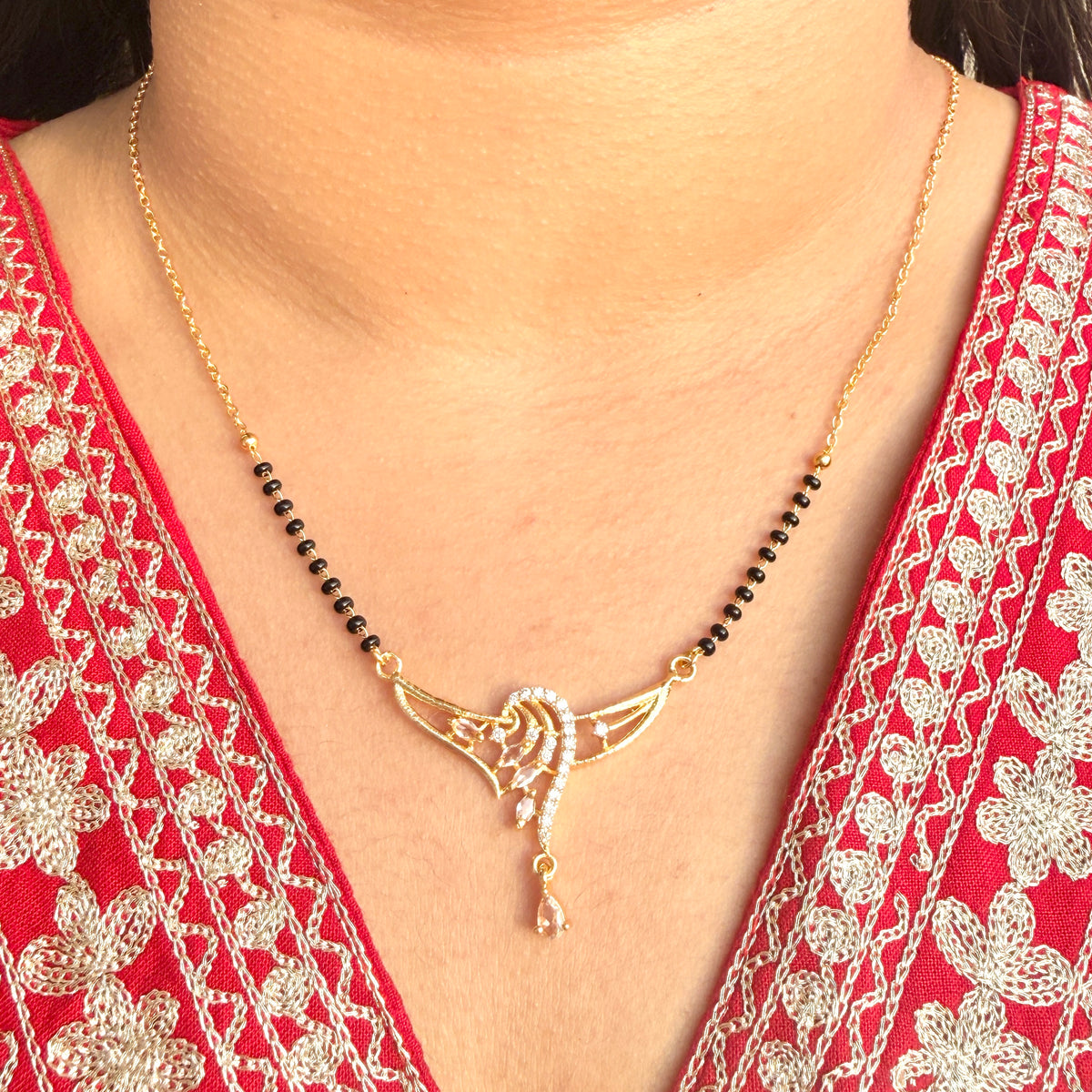Lehar Swirl Mangalsutra