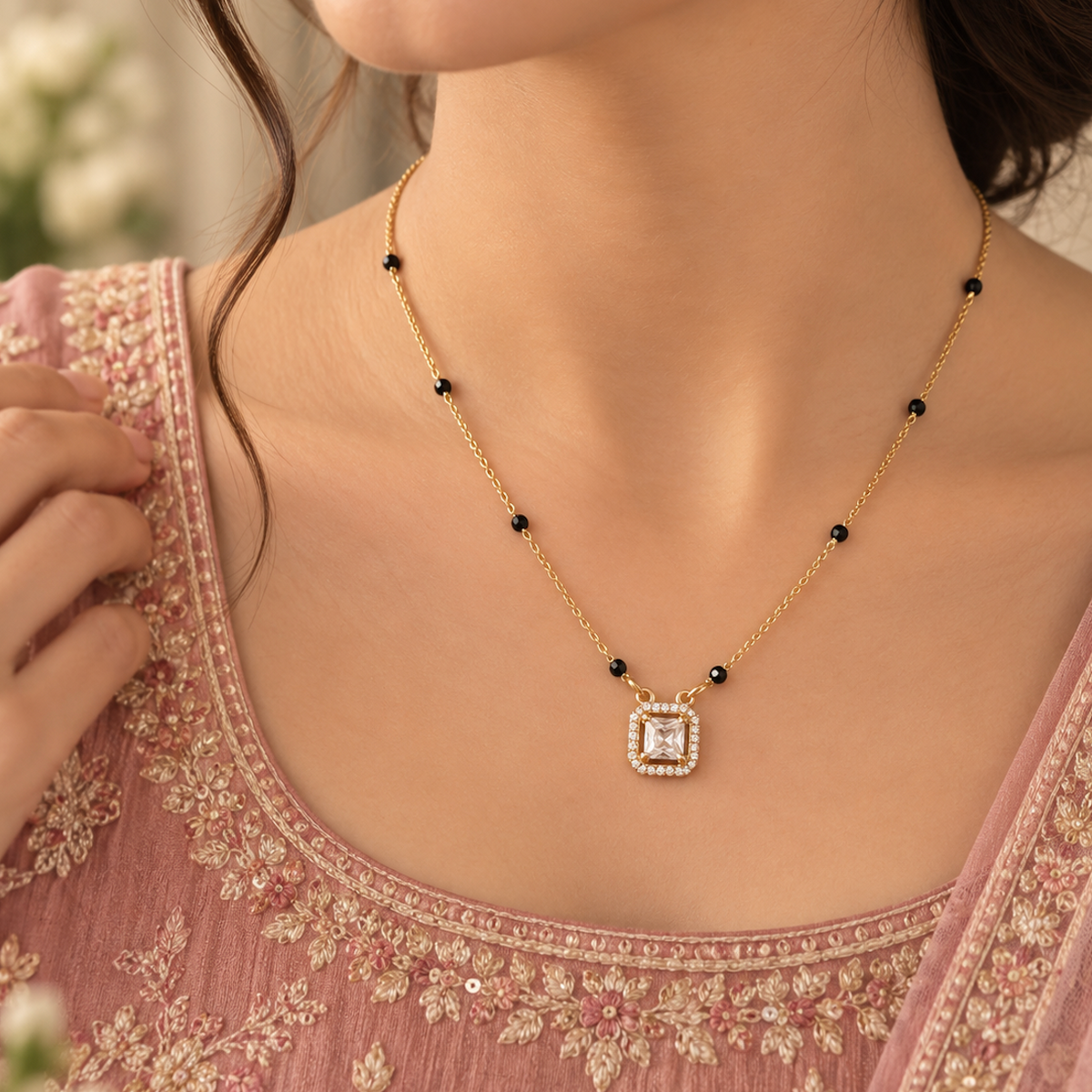 Mira Frame Mangalsutra